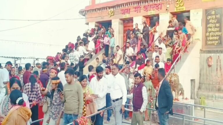 चित्रकूट और मैहर में भी आस्था का सैलाब, महाकुंभ जैसा नजारा, VIP दर्शन पर रोक