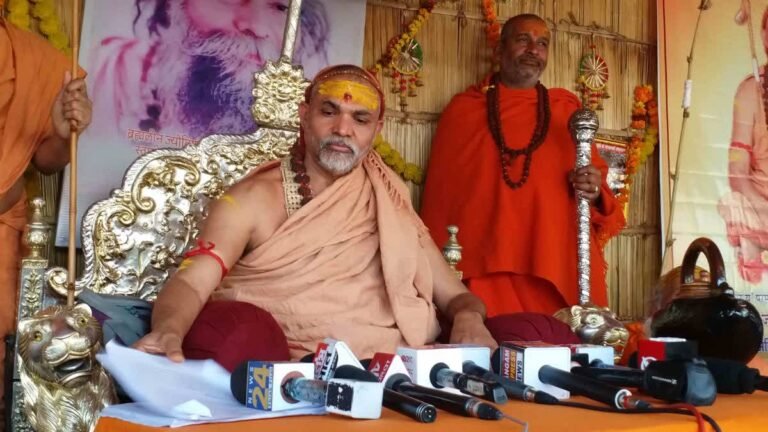 33 दिन में गाय को राष्ट्र माता घोषित करे केंद्र सरकार, शंकराचार्य स्वामी अविमुक्तेश्वरानंद ने दिया अल्टीमेटम