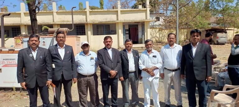 मुल्ताई अधिवक्ता संघ चुनाव को लेकर मुलताई न्यायालय परिसर में मतदान है जारी आज शाम तक जीत हार की हो जाएगी घोषणा