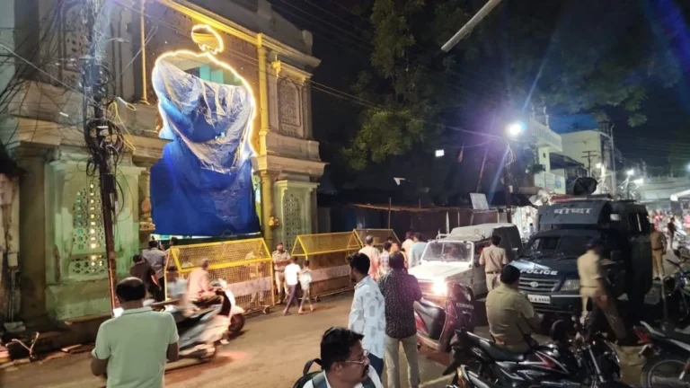 धार : इमामबाड़ा खाली करने का आदेश…. मध्य प्रदेश के धार में तनाव, भारी पुलिस बल तैनात, हिंदू पंचायत ने दी थी चेतावनी