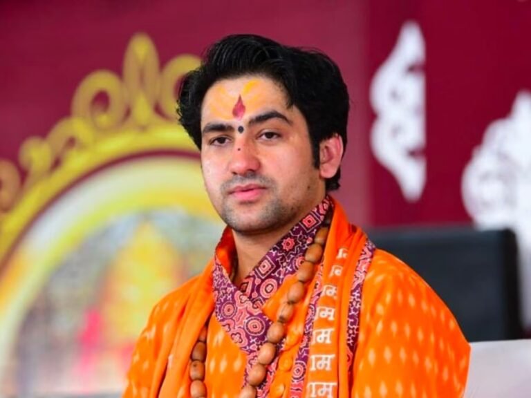 “अगर ”हवस के पुजारी” हैं तो ”हवस का मौलवी” क्यों नहीं हो सकता?” धीरेंद्र शास्त्री ने पूछा तीखा सवाल