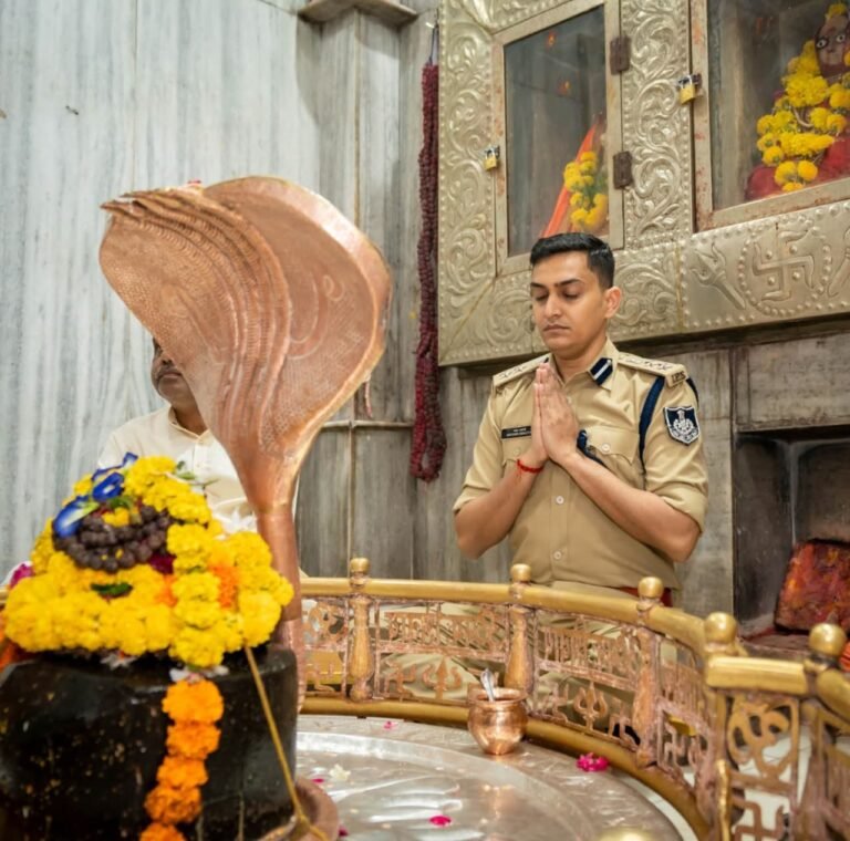 नवागत पुलिस अधीक्षक मयंक अवस्थी (ips) ने सुबह 9 बजे पदभार किया ग्रहण