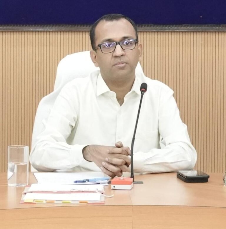 जिला खनिज न्यास मद से जिले के स्वास्थ्य केन्द्रों में कराये जा रहे विभिन्न विकास कार्य