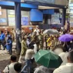 कोलकाता के चोरबागान दुर्गा पूजा पंडाल में मची भारी भगदड़, पंडाल का हिस्सा गिरने से कई लोगों के मारे जाने की आशंका, 35 से अधिक घायल